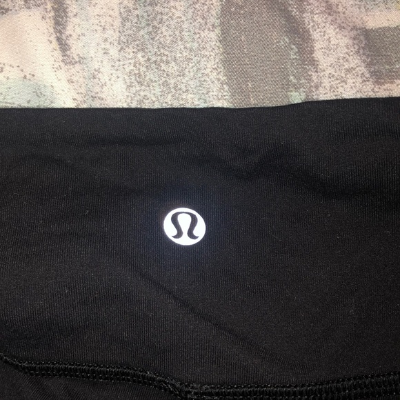 Lululemon cropped leggings - Picture 3 of 3